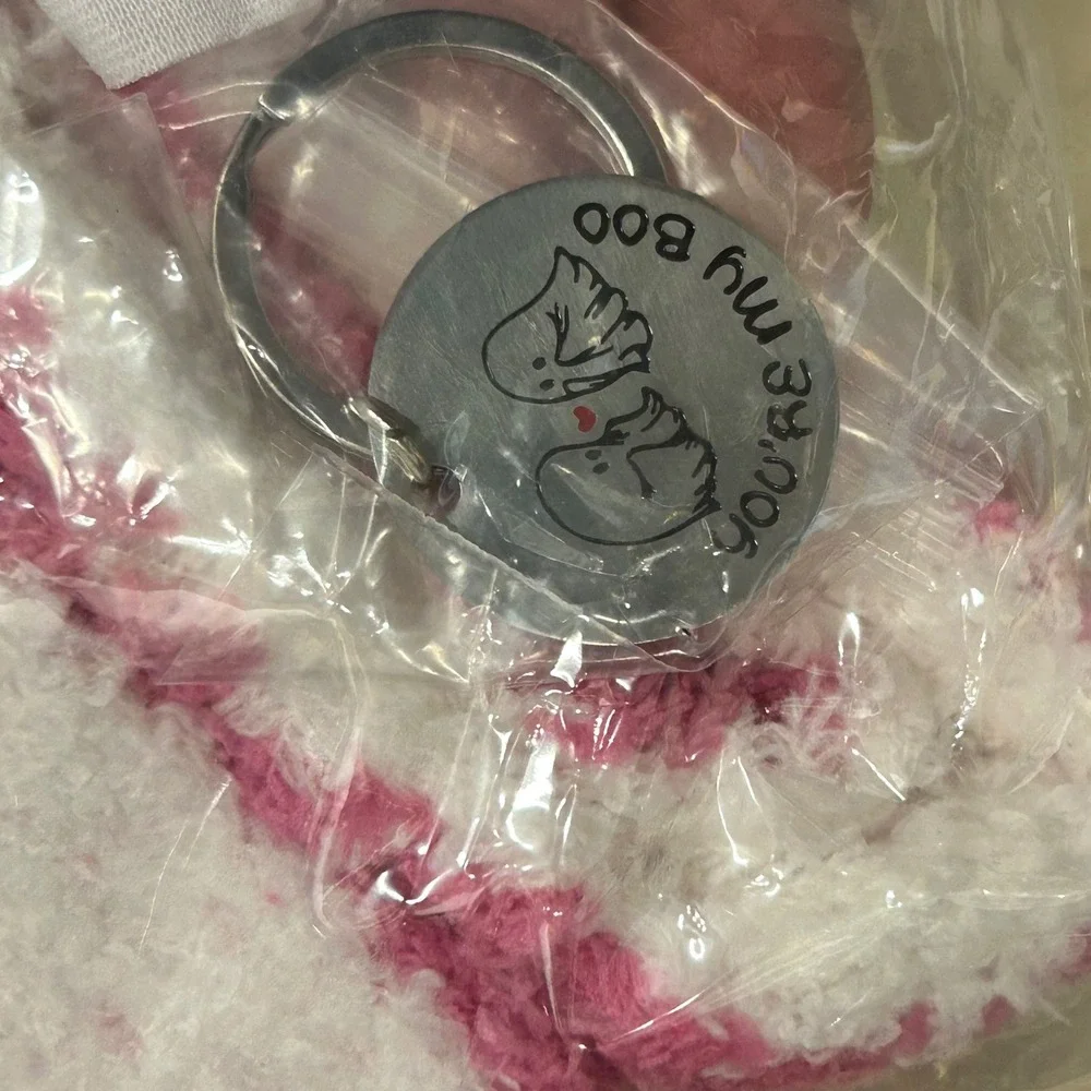 Ghost Throw Blanket Pink and White Halloween‎ Soft Plush